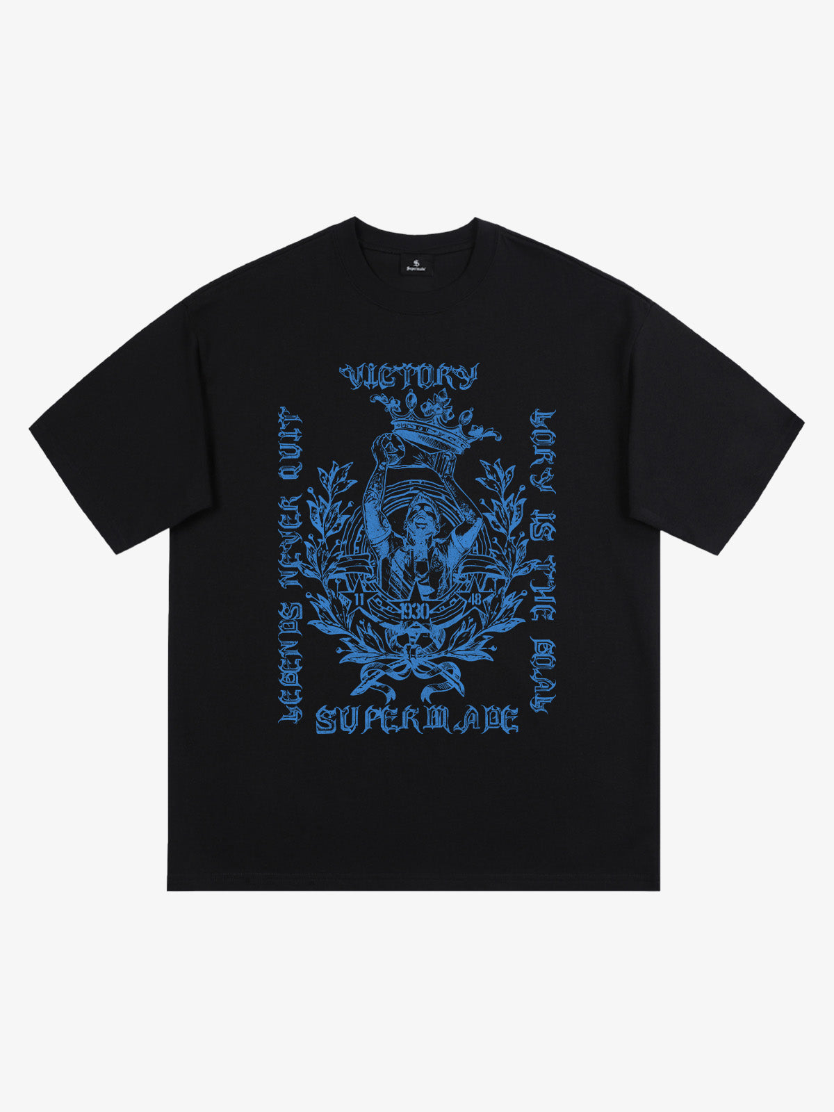 Gothic Victory Statue Graphic T-Shirt - Black / M