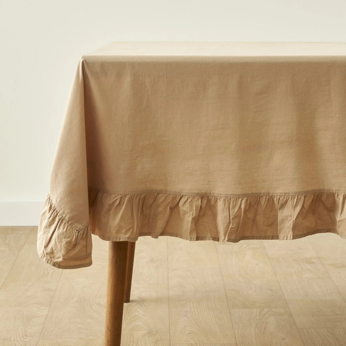 Elegance Ruffled Edge Tablecloth - Beige