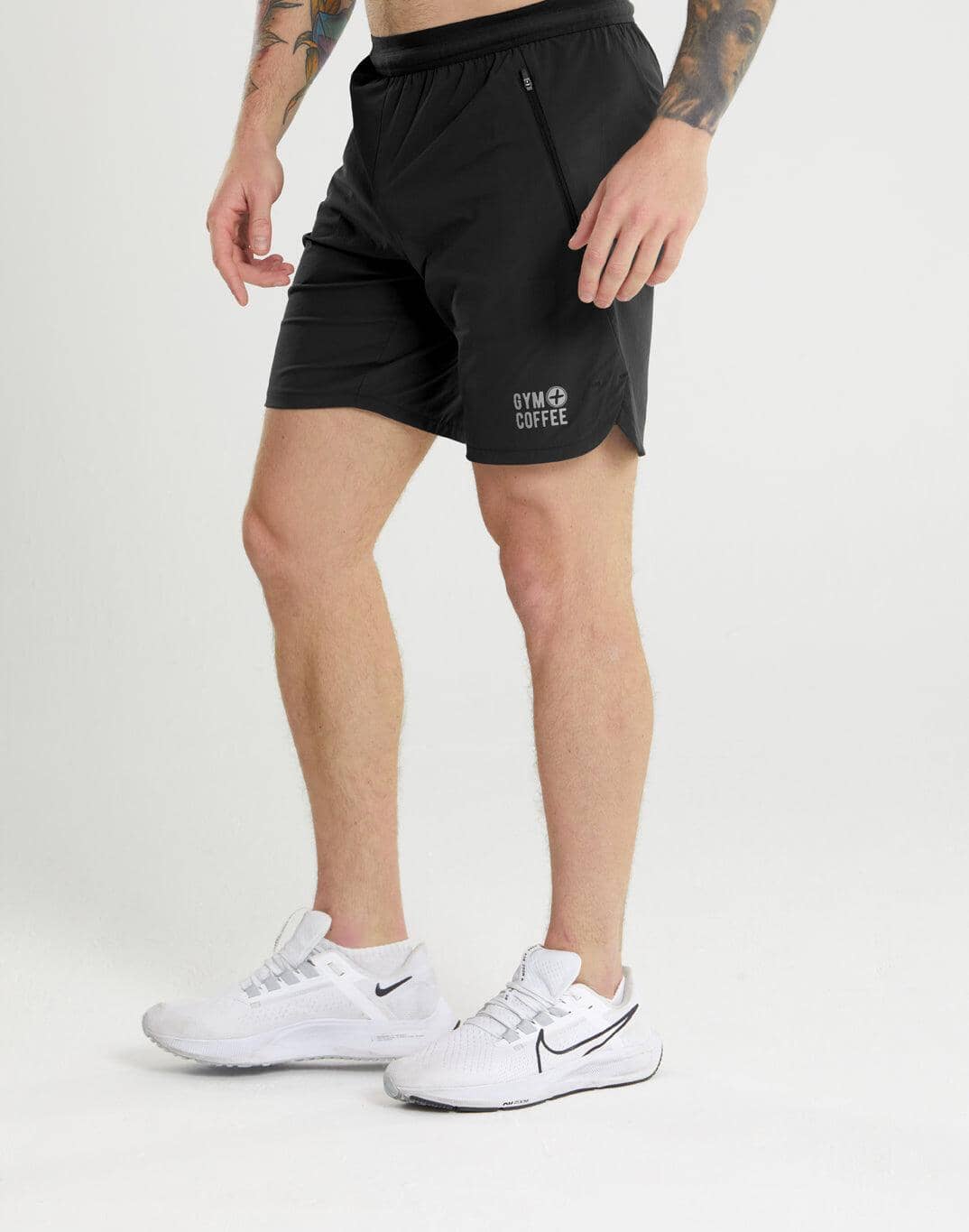 Evolution 8" Shorts in Black - Small / Black