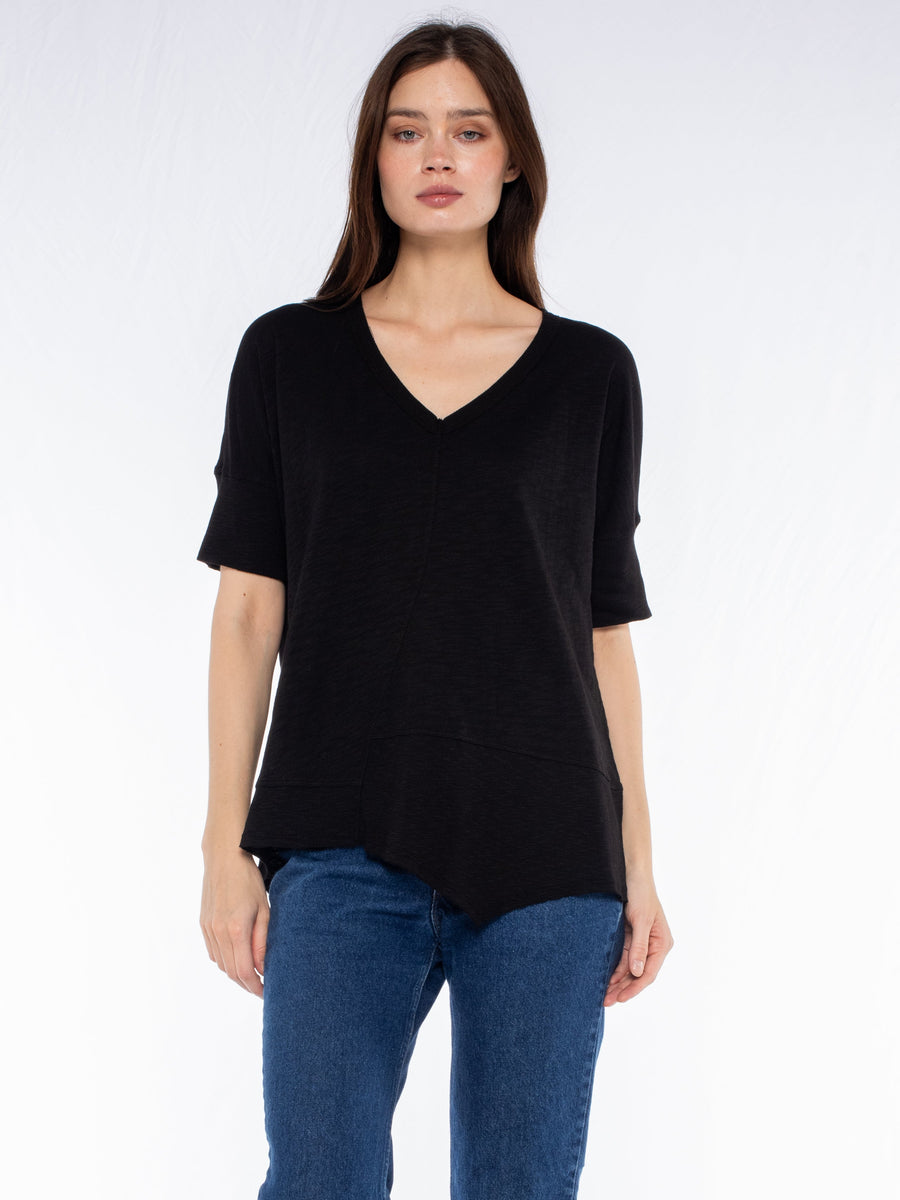 V-Neck Short Sleeve Tee w/ Rib Slanted Hem - Black / XS