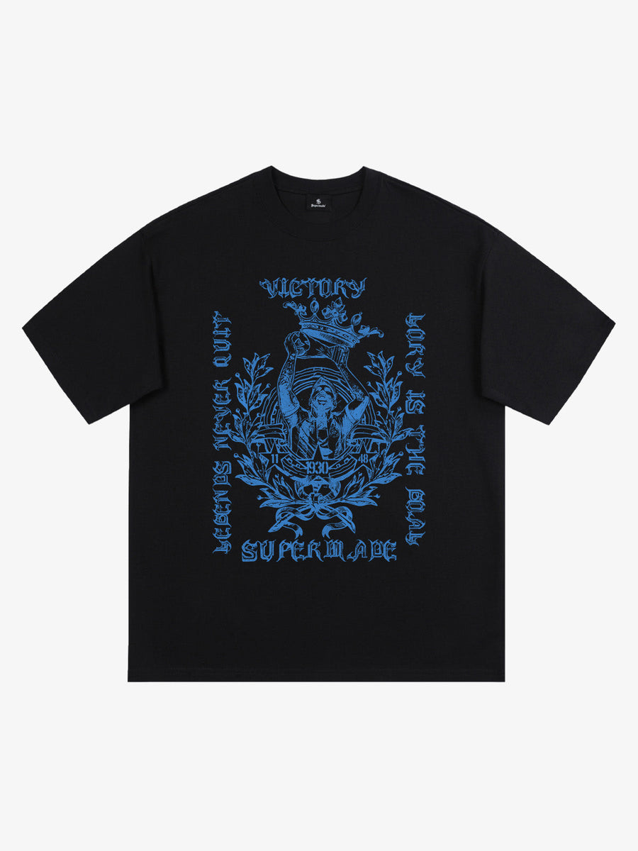 Gothic Victory Statue Graphic T-Shirt - Black / M