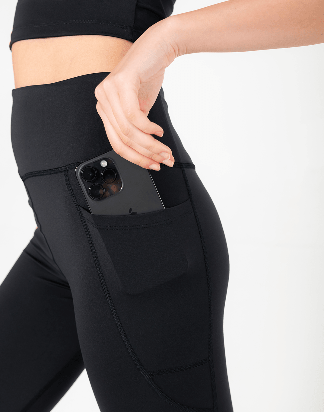 Relentless Legging in Black - XXS/6 / Black