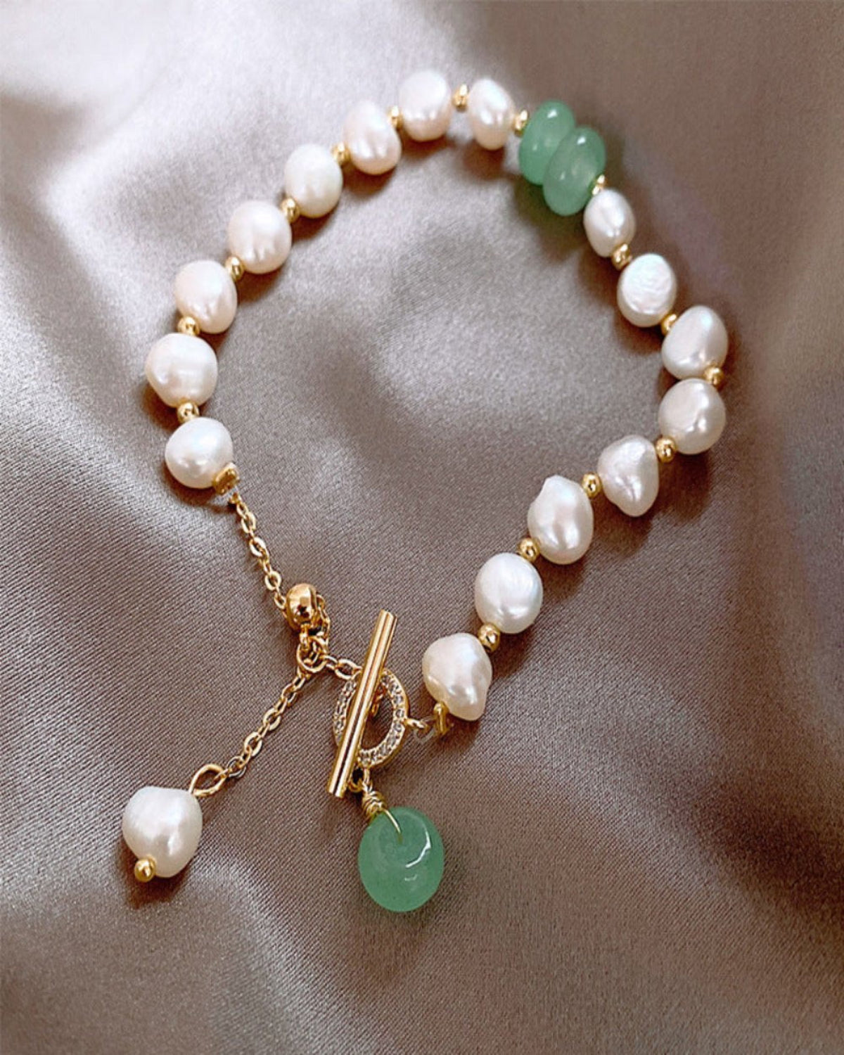 18K Pearl Bracelet With Jade Charm