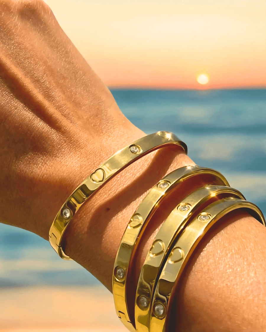 18K Gold Bangle Bracelet with Diamonds