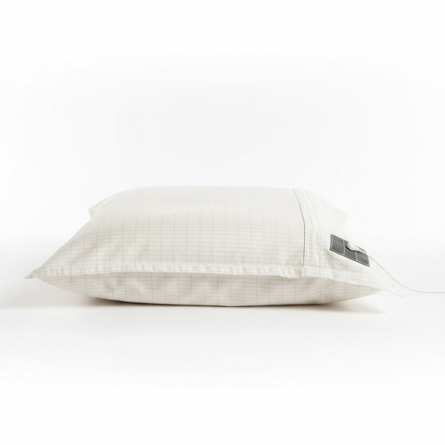 EarthTouch Grounding Sleep Pillow - White