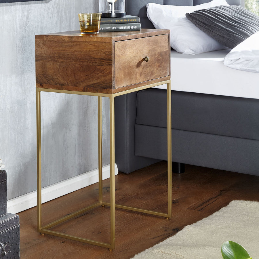 FineBuy Nachttisch aus Mango Massivholz mit goldfarbenem Metallgestell und Schublade – Nachtkonsole im Natur Design ideal für Boxspringbett, Nachtkomm