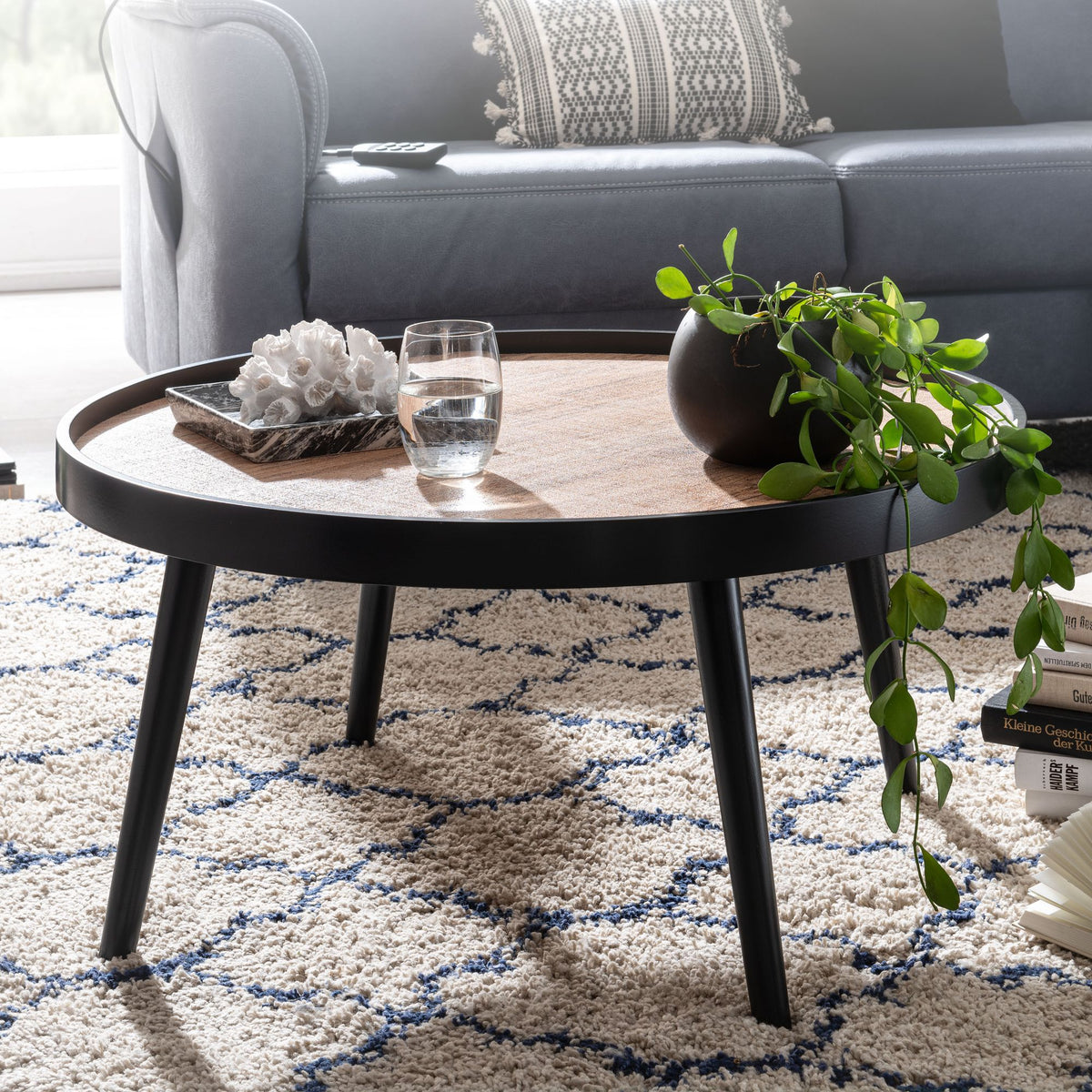 FineBuy Couchtisch Rund 76cm Skandinavisches Design Eiche – Moderner MDF Wohnzimmertisch mit 4 schwarzen Beinen, Sofatisch mit Ablagefläche für Wohnzi