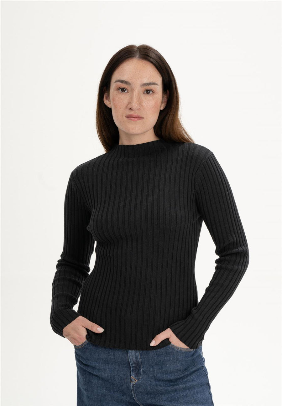 Geripptes Longsleeve Modell: Namari