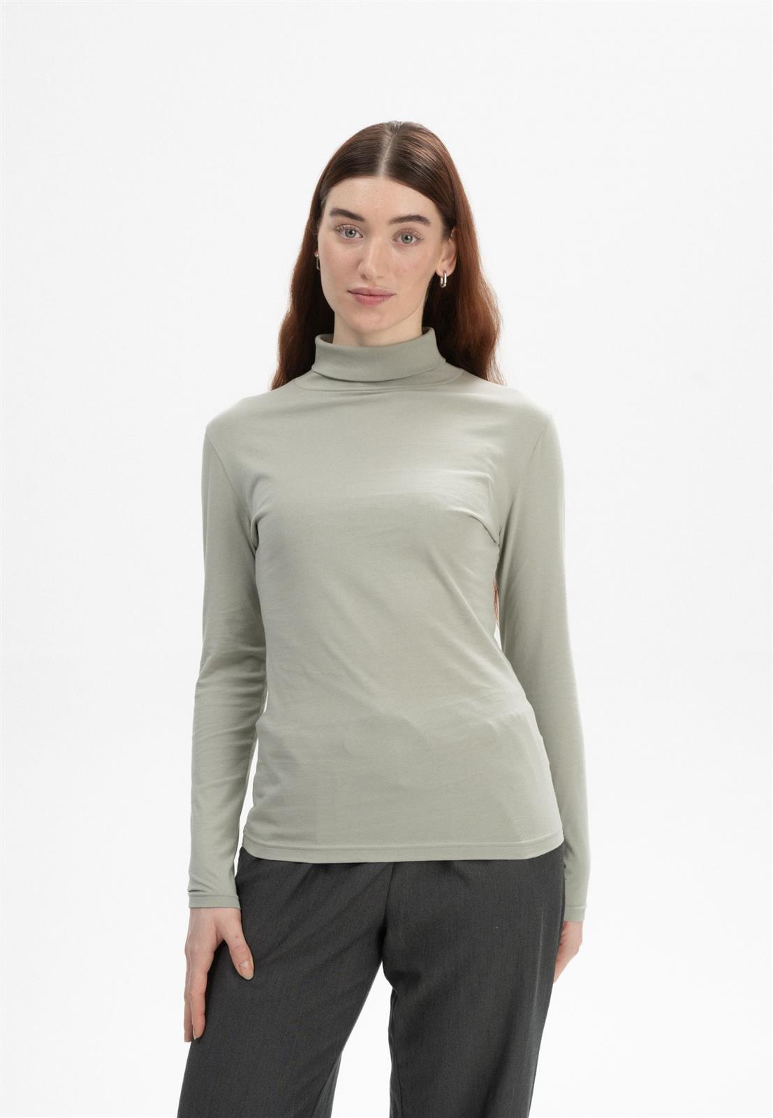 Rollkragen-Longsleeve Modell: Anchal