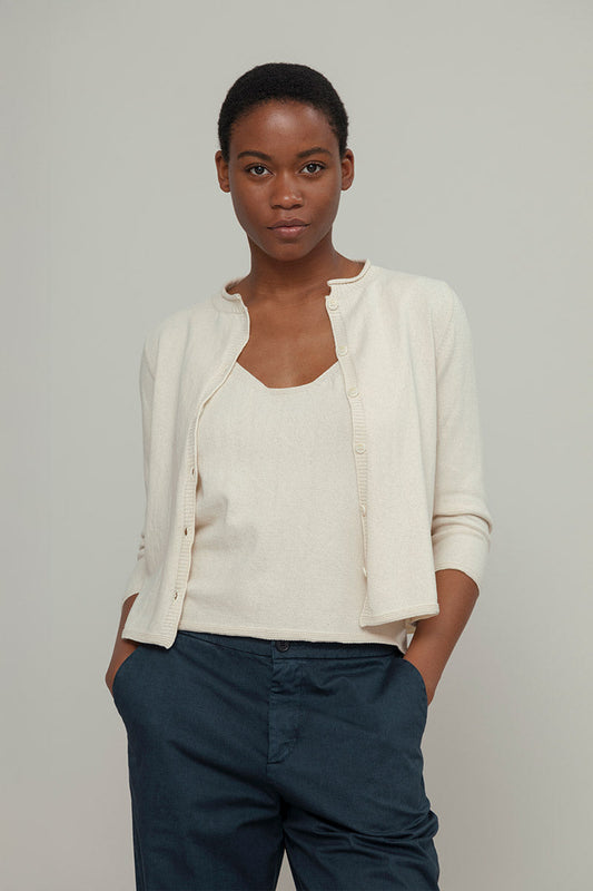 Halbarm Cardigan Modell: Leda