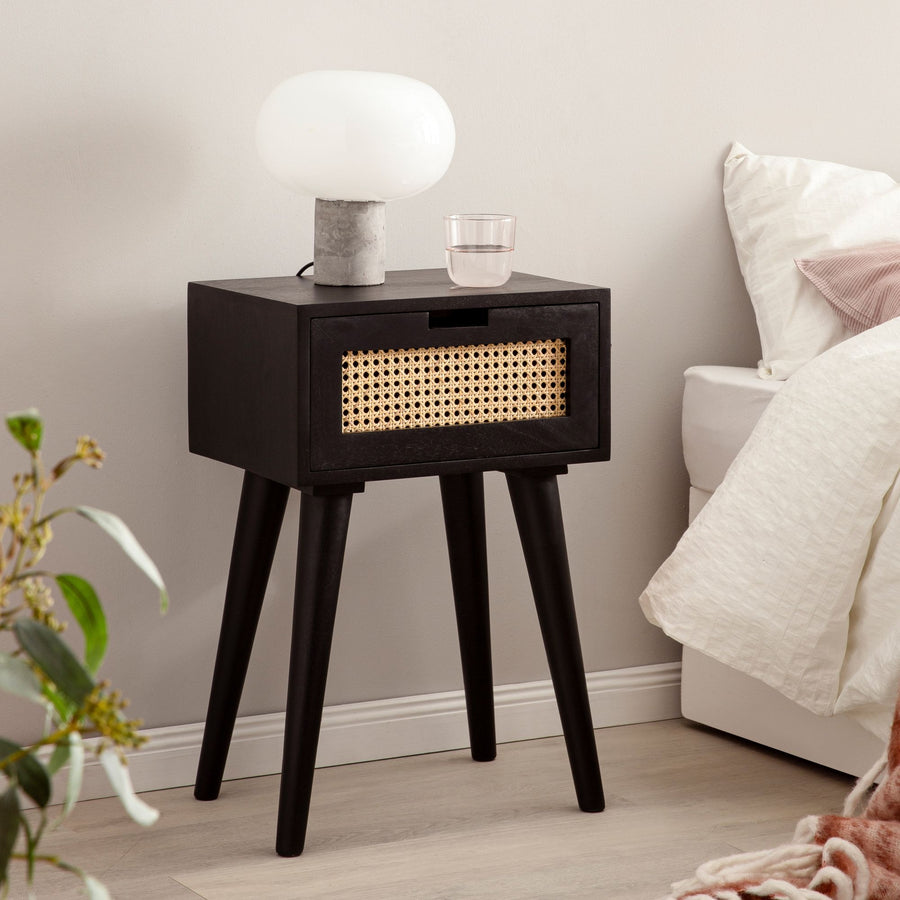 FineBuy Nachtkonsole Mango Massivholz Schwarz mit  Rattan & Schublade – Nachttisch im Boho & Natur Design, Nachtkästchen für Boxspringbett, handgefert