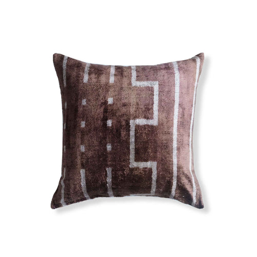 Bek Silk Ikat Pillow - 20" x 20" / Pink