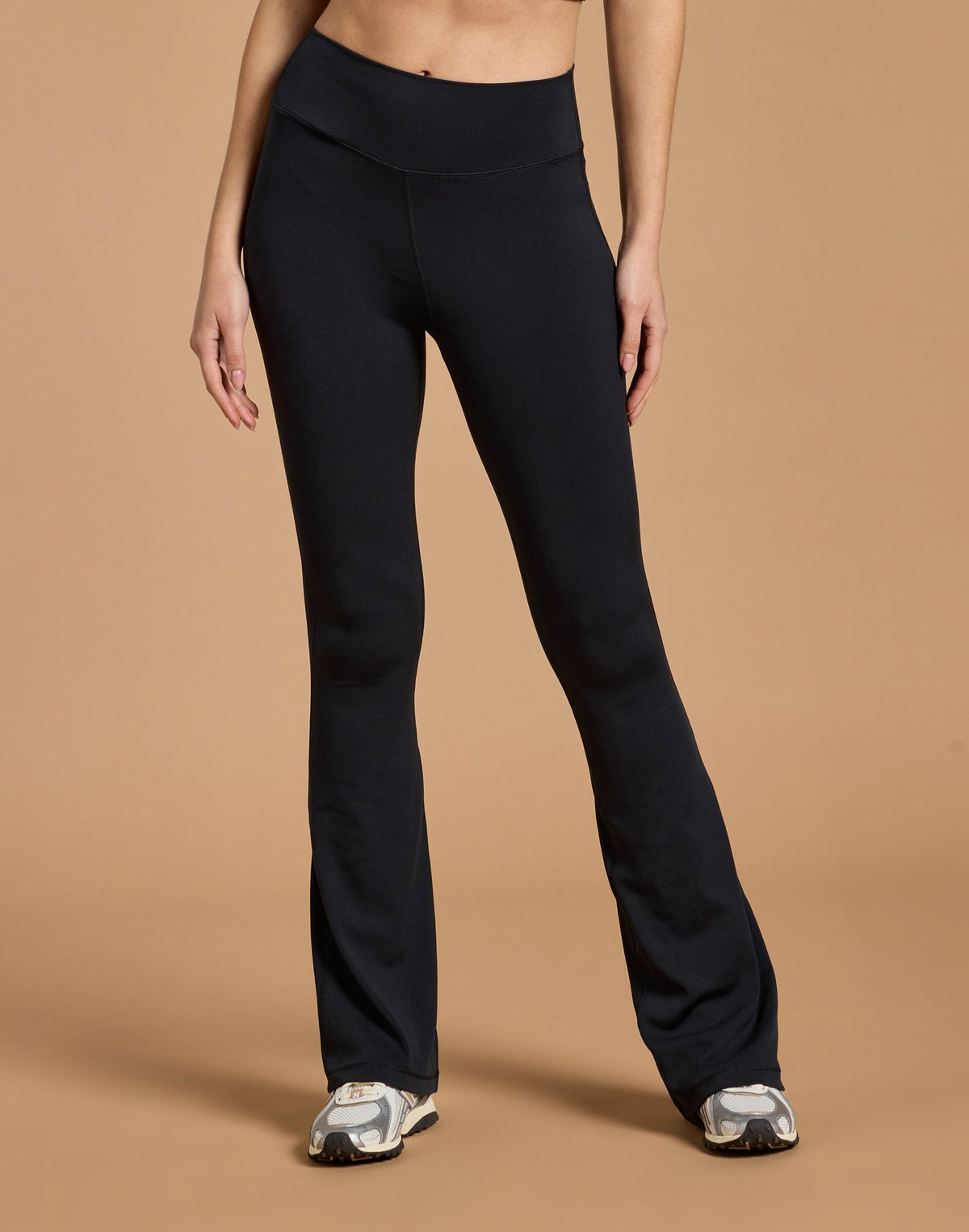 Soft Motion Flare Legging in Black - XS/6-8 / Black