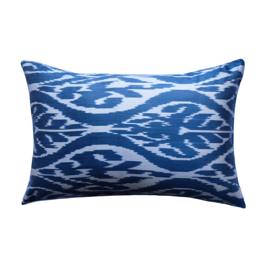 Egil Silk Ikat Lumbar Pillow - 16" x 24" / Blue