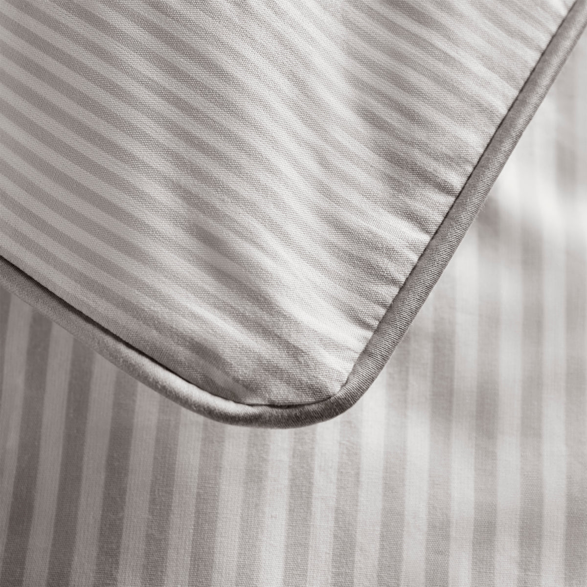 Dip & Doze The Striped Duvet Cover King / Grey Stripe