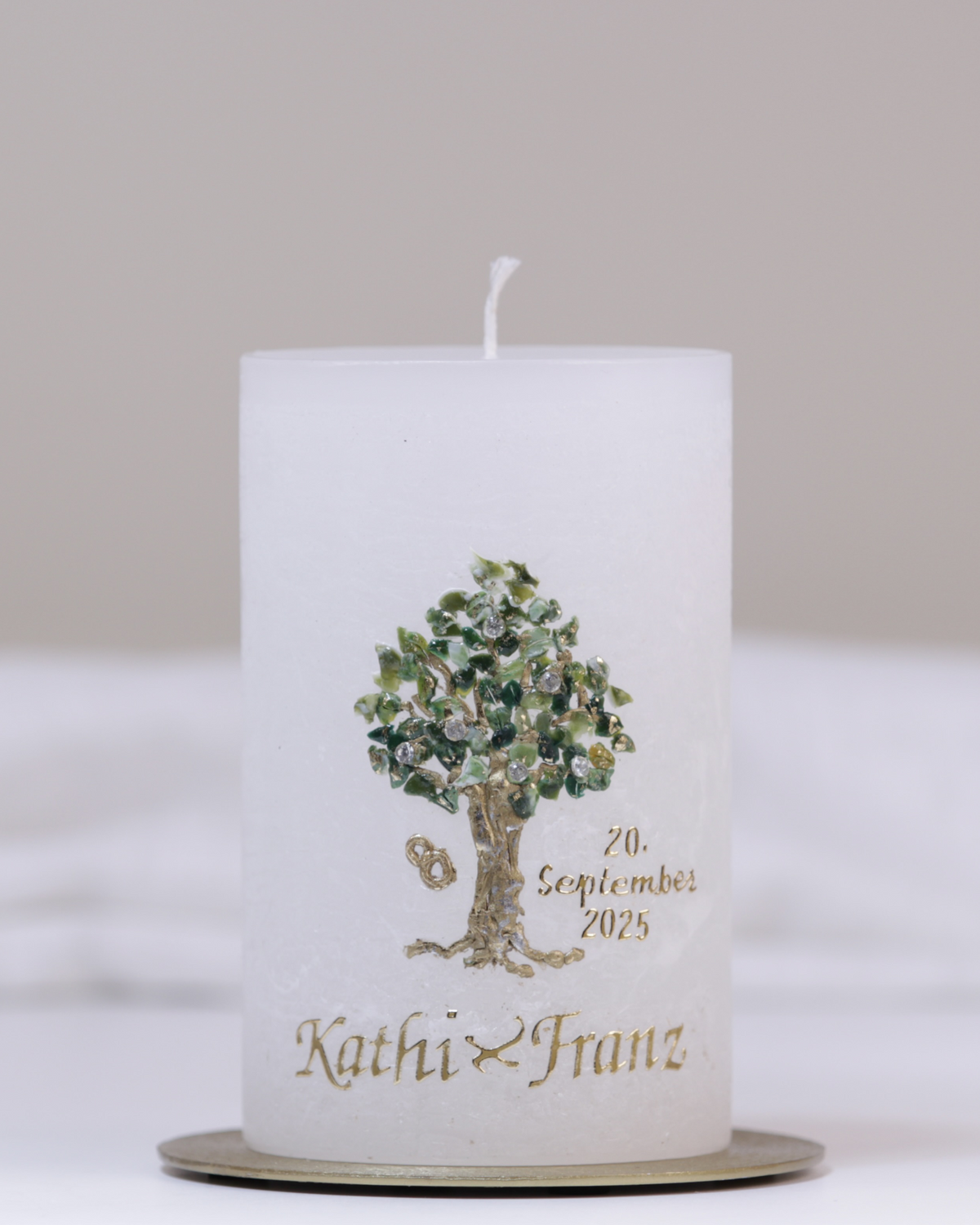 Hochzeitskerze „Kathi & Franz“ weiß – personalisiert mit Namen & Datum