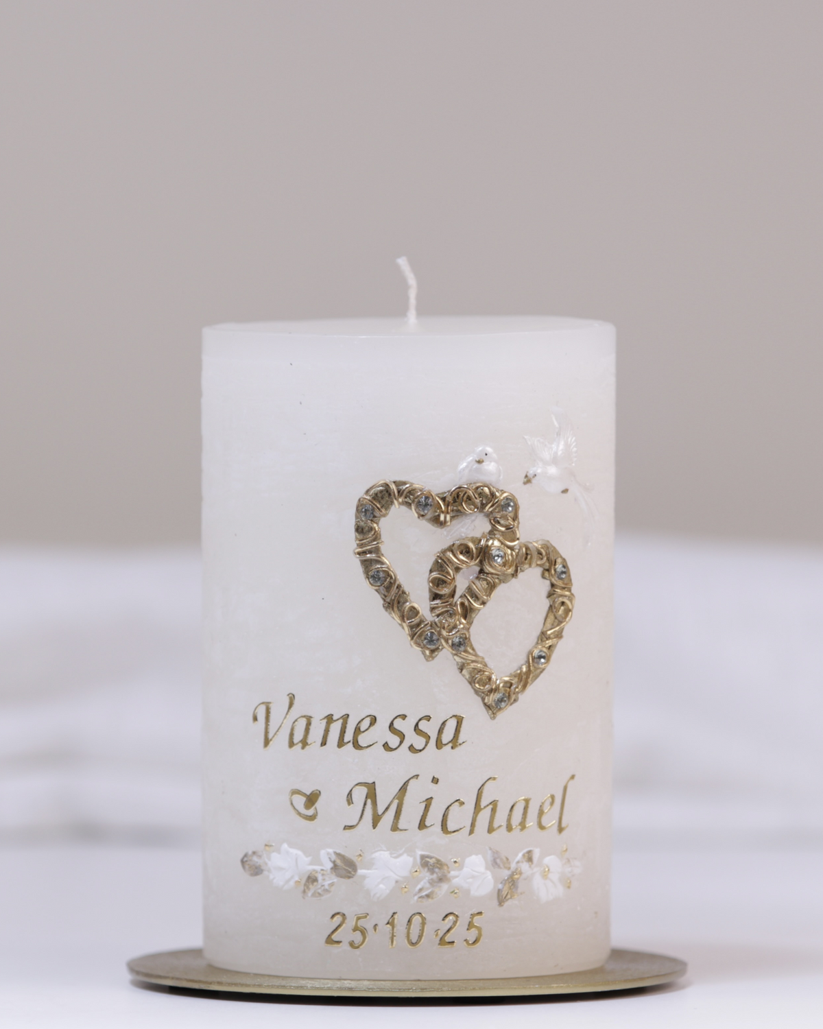 Hochzeitskerze „Vanessa & Michael“ elfenbein – personalisiert mit Namen & Datum