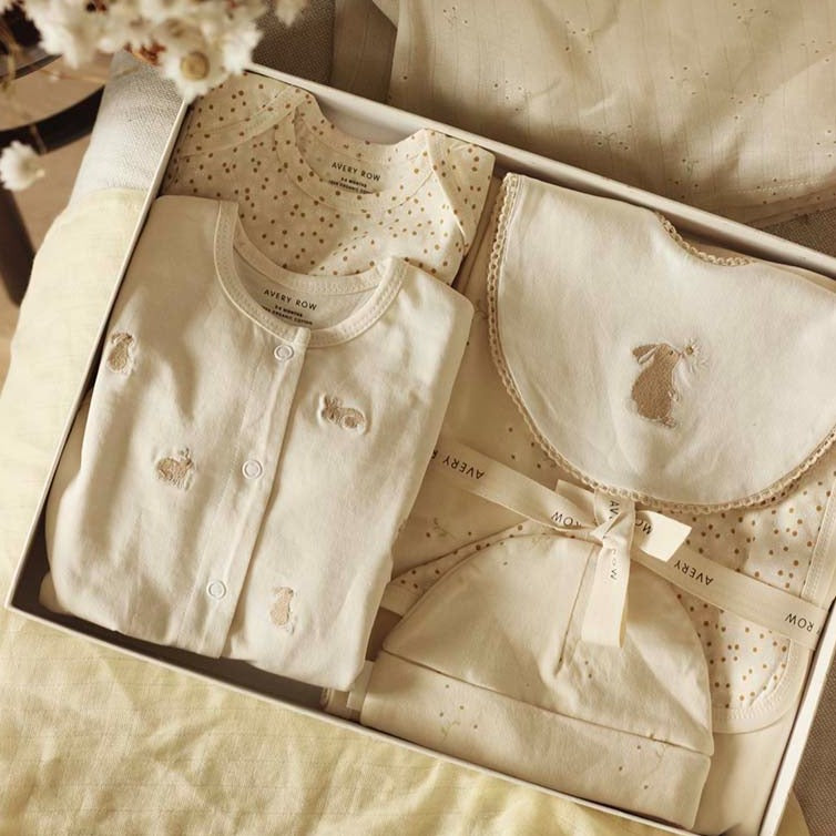 New Baby Starter Gift Set - Bunnies / Daisy Meadow / Wild Chamomile