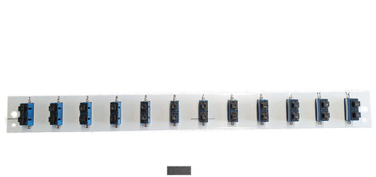 Bestückte Frontblende mit 12 x SC Duplex, Kupplung OS2 vertikal, schwarz