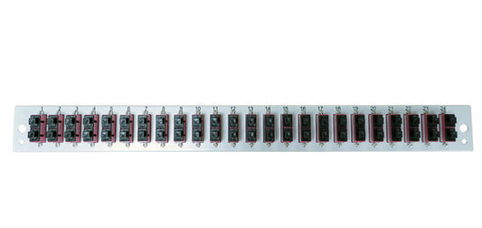 Bestückte Frontblende mit 24 x SC Duplex, Kupplung OM4 vertikal, schwarz