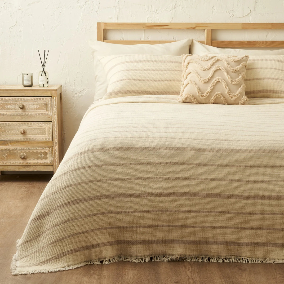 Bahama Muslin Cotton Coverlet with Shams