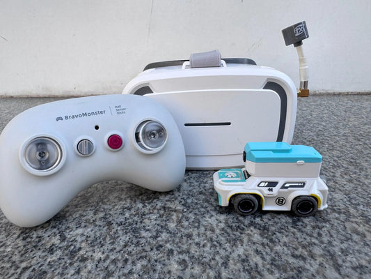 BravoMonster 1:72 Scale Full Proportional 2.4GHz RTR RWD Micro RC Drift Car with FPV - White&Blue / Pro (RC Car + RTR + FPV Goggle)