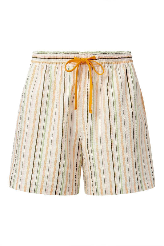 Shorts Modell: Leah