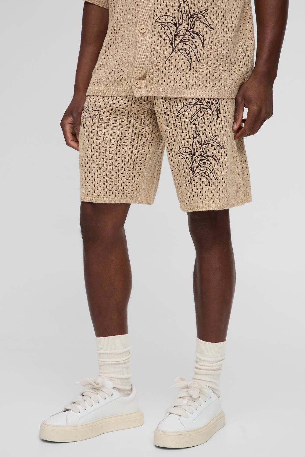 Relaxed Fit Embroidered Crochet Look Knitted Short | Brown | Size Small