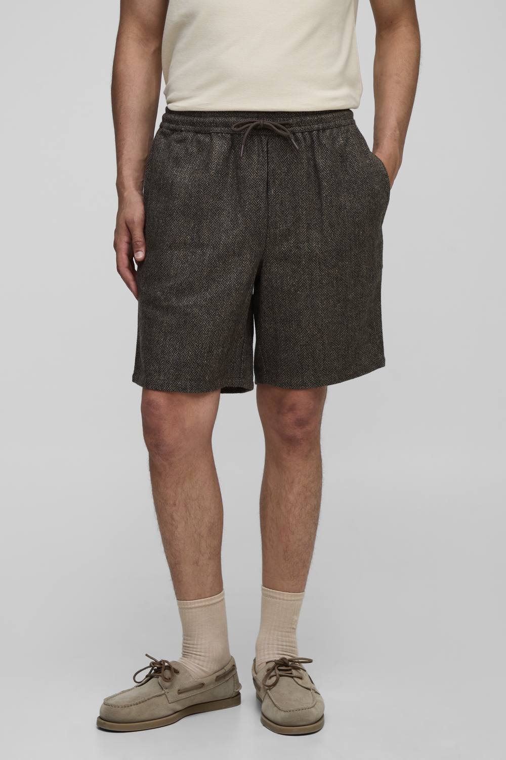 Elasticated Waist Relaxed Fit Herringbone Shorts | Brown | Size 32