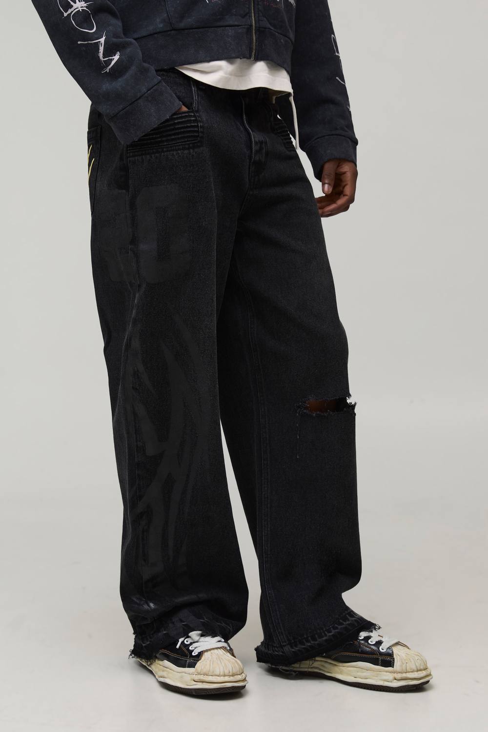 Wide Leg Ripped Moto Applique Jeans | Washed Black | Size 32R
