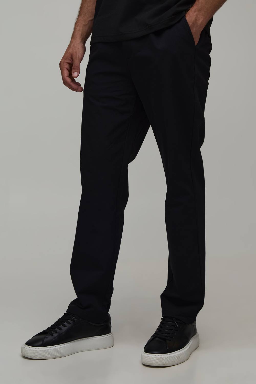 Tapered Technical Stretch Trouser | Black | Size Medium