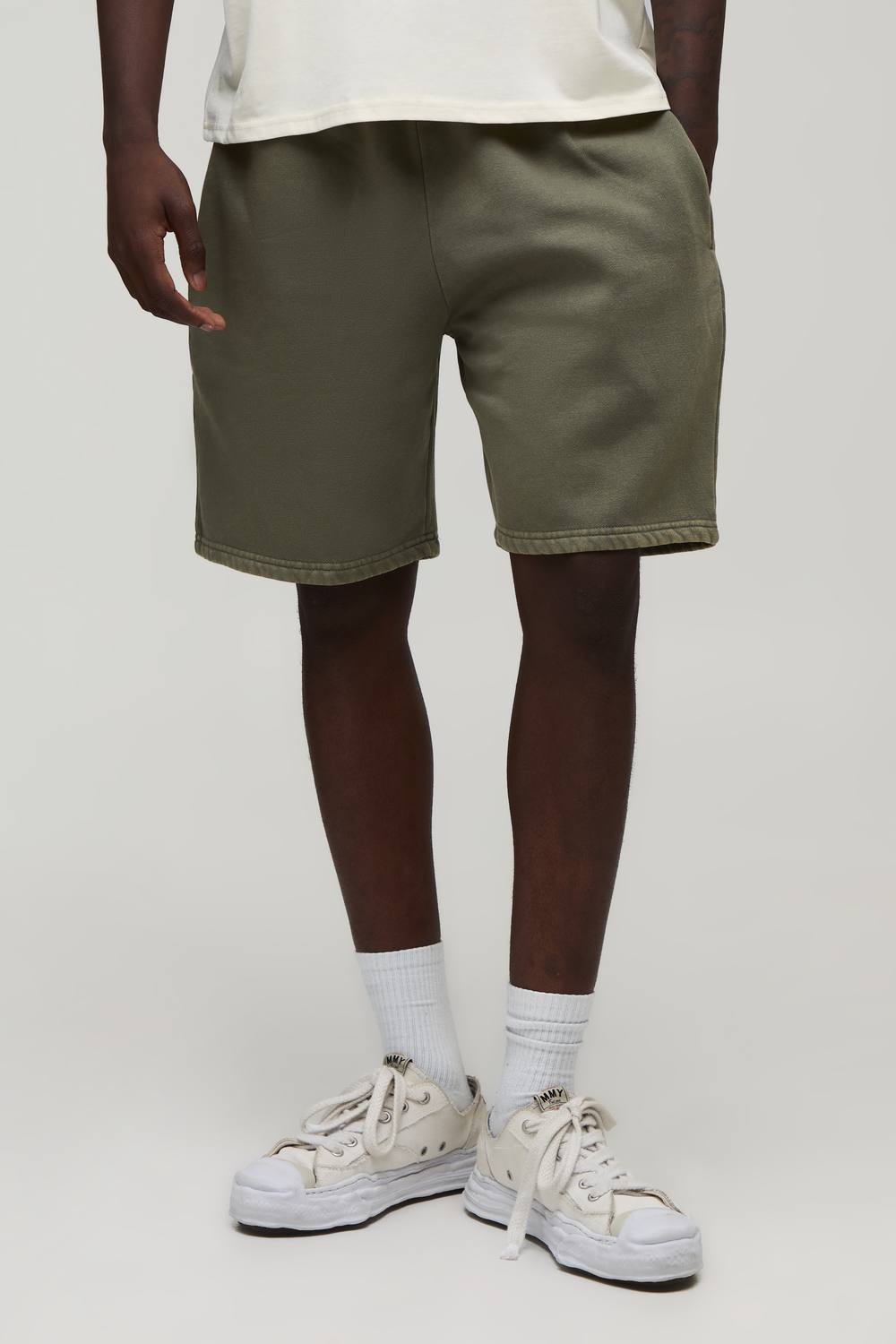 Men's Essential Washed Relaxed Fit Short | Washed Khaki | Size X-Small | BOOHOOMAN