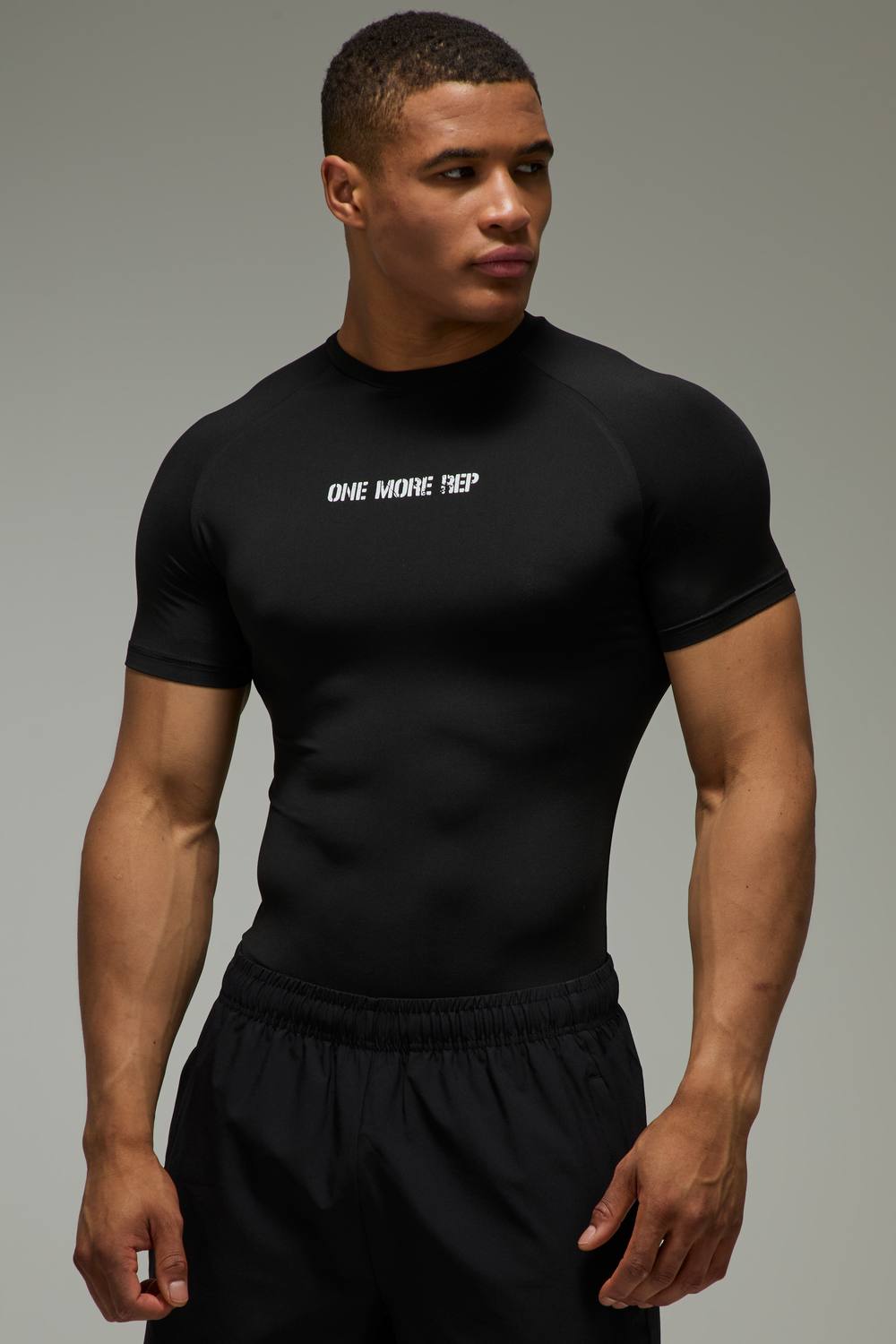 Men's One More Rep Muscle Fit T-Shirt | Black | Size Medium | BOOHOOMAN