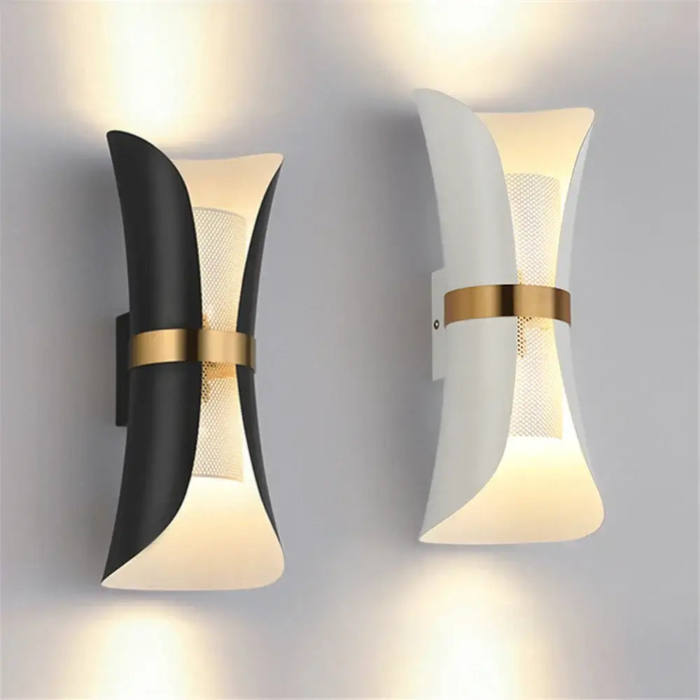 Black Gold Wall Lamp - Black & Gold