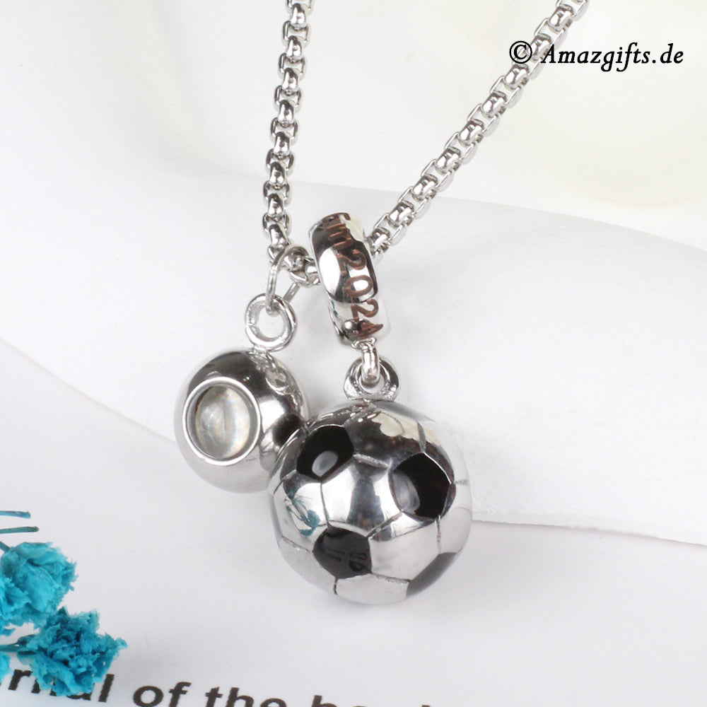 Personalisierte Foto Projektion Kette mit Bild im Stein - Massiver Fußball und runder Projektionsanhänger Anpassbare Textgravur für Fans