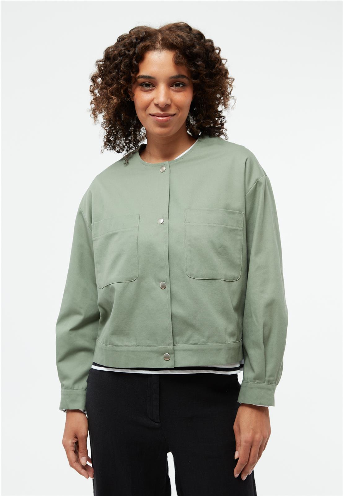 Leichte Jacke Modell: Anja