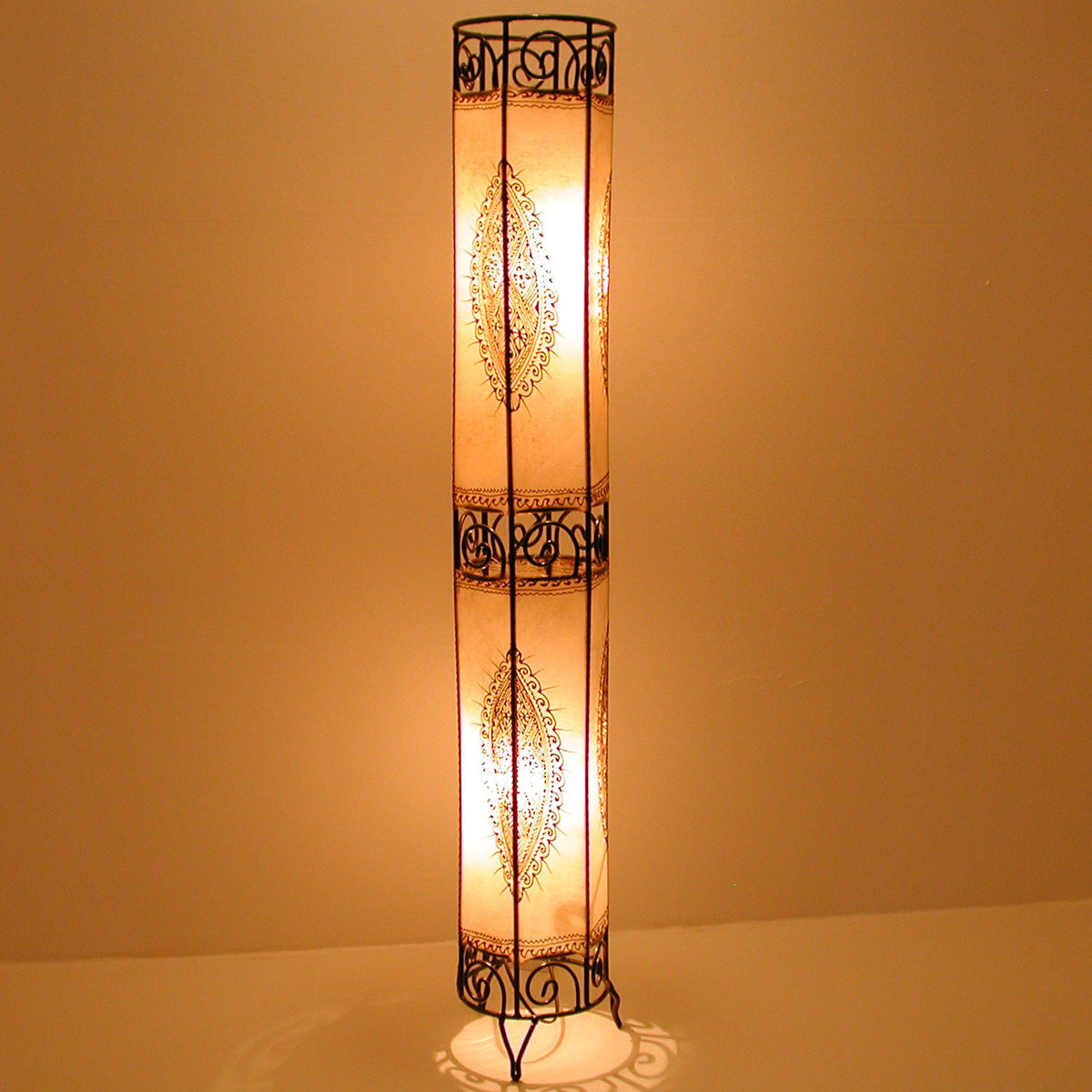 Henna-Stehlampe Kadous H130 Weiß