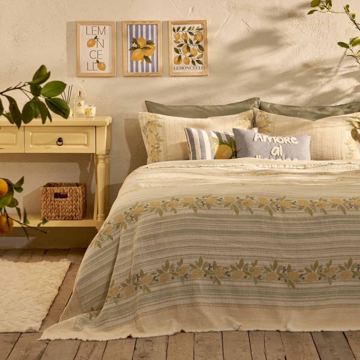 Lemoncello Cotton Jacquard Coverlet with Shams