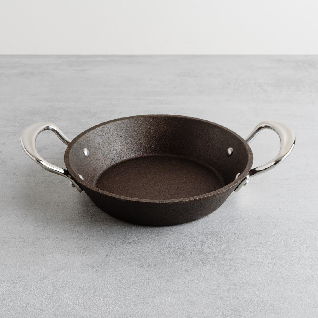 Samuel Groves Recycled Cast Iron Two-Handled Skillet, 20cm 20cm – Lifetime Guarantee