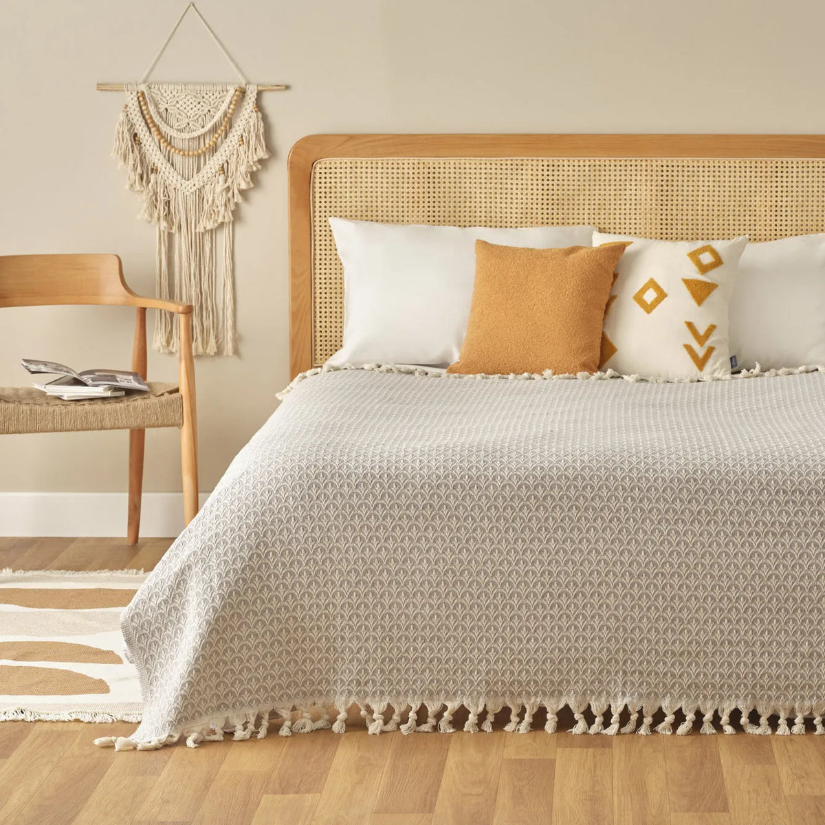 Silvana Patterned Bedspread with Tassels