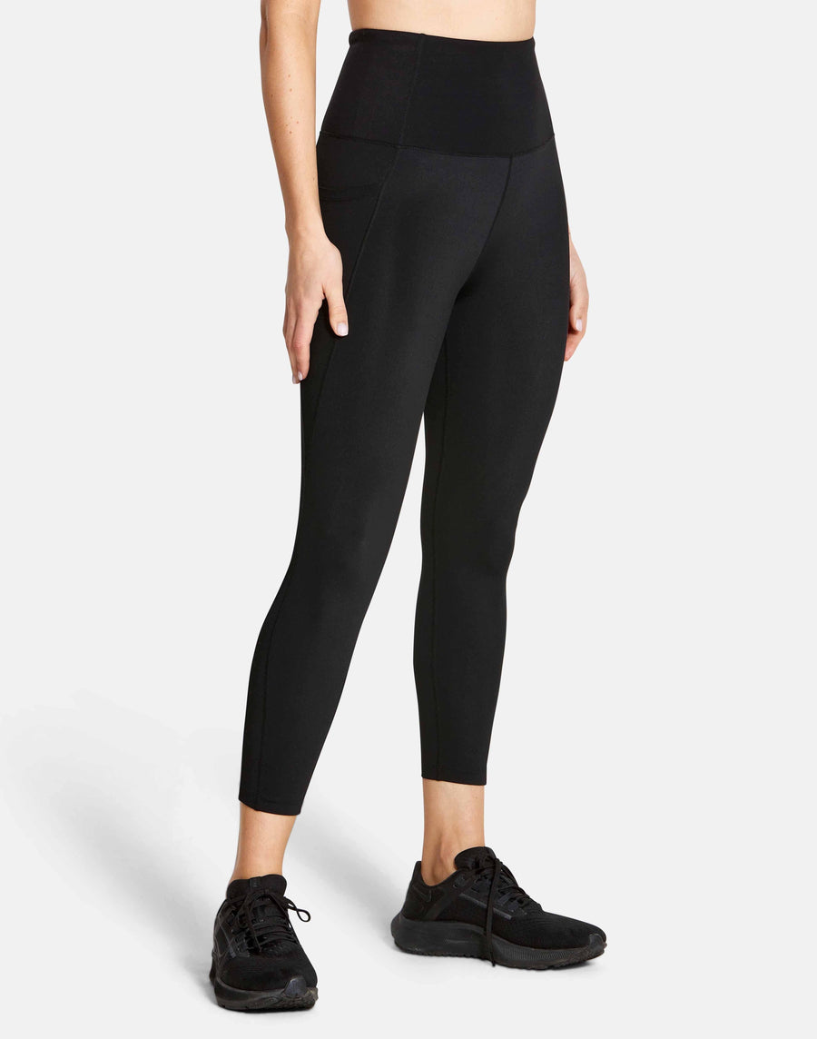 Swift High-Rise Legging in Black - S/10 / Black