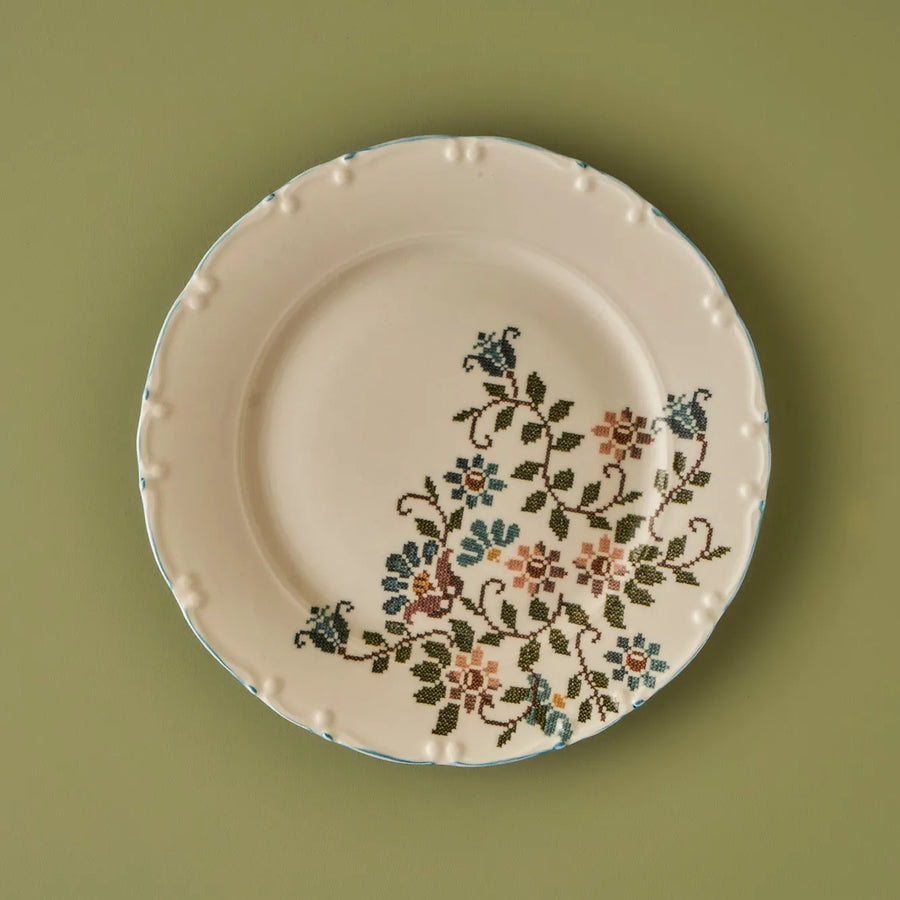 Vintage 26 Piece Breakfast Set